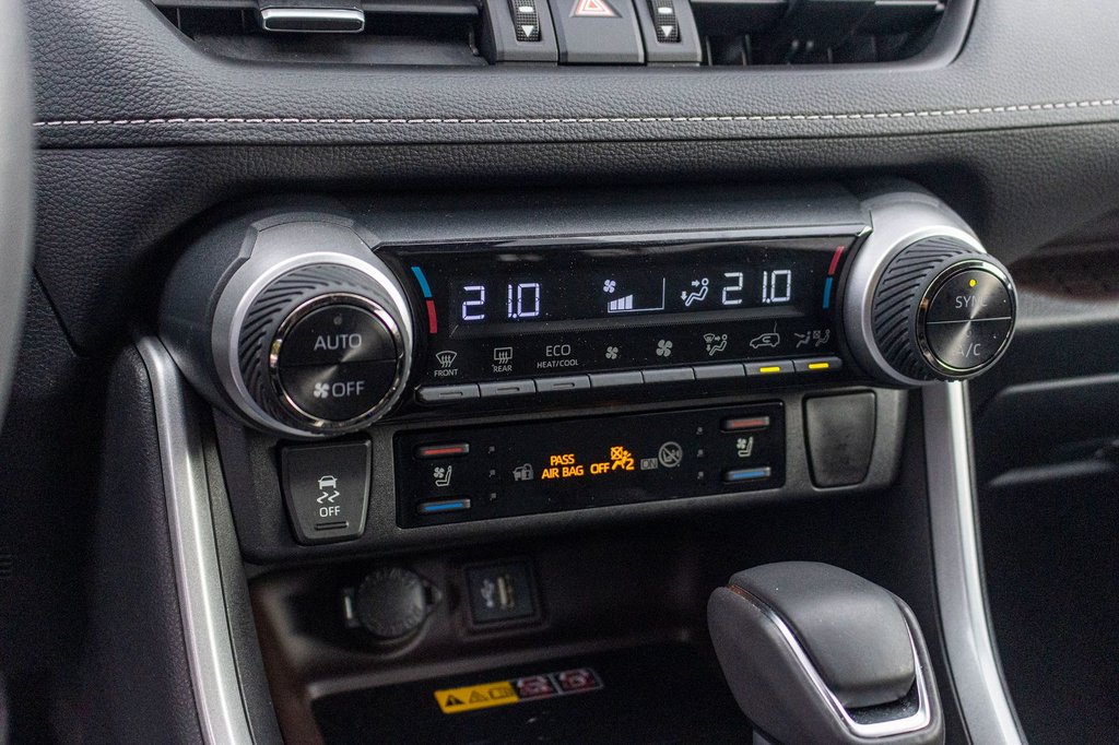 2023 Toyota RAV4 LIMITED **JAMAIS ACCIDENTÉ+CUIR+TOIT+19PO+CARPLAY* in Charlemagne, Quebec - 16 - w1024h768px