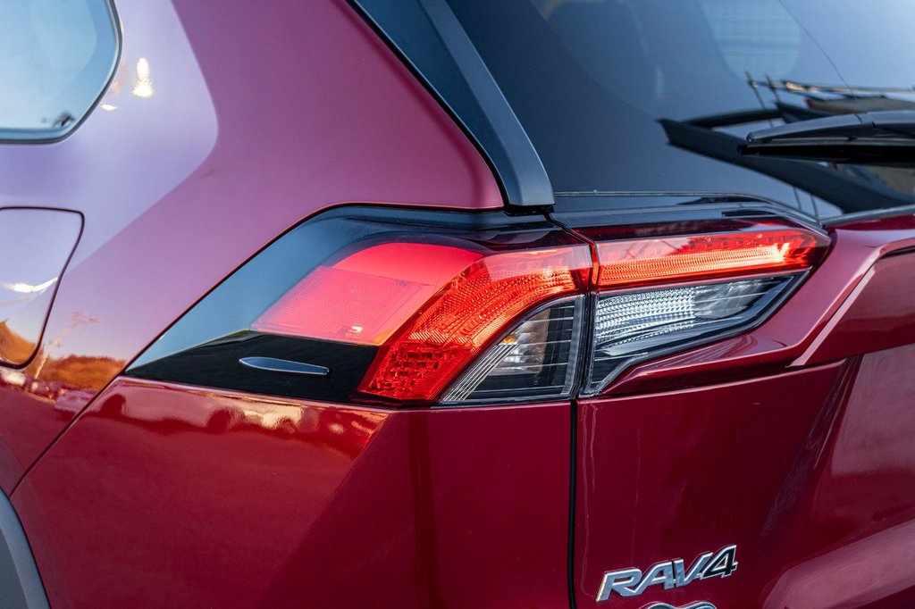 2023 Toyota RAV4 XLE AWD **JAMAIS ACCIDENTÉ** CARPLAY+CAMÉRA+MAG** in Charlemagne, Quebec - 28 - w1024h768px