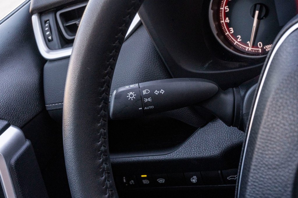2023 Toyota RAV4 XLE AWD **JAMAIS ACCIDENTÉ** CARPLAY+CAMÉRA+MAG** in Charlemagne, Quebec - 17 - w1024h768px