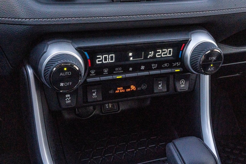 2023 Toyota RAV4 XLE AWD **JAMAIS ACCIDENTÉ** CARPLAY+CAMÉRA+MAG** in Charlemagne, Quebec - 15 - w1024h768px