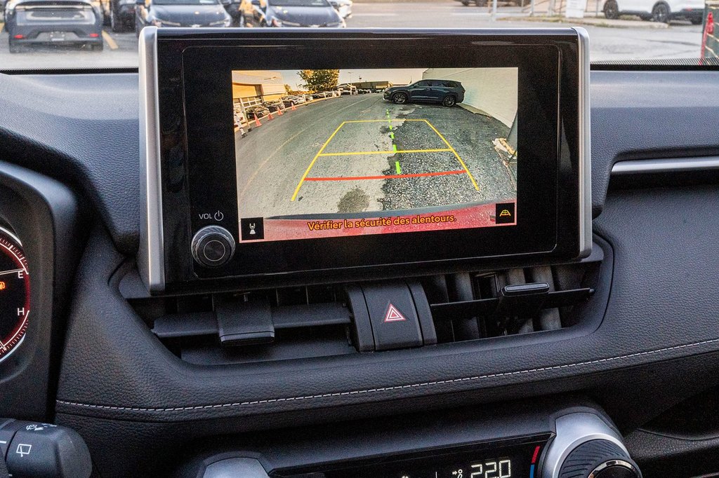 2023 Toyota RAV4 XLE AWD **JAMAIS ACCIDENTÉ** CARPLAY+CAMÉRA+MAG** in Charlemagne, Quebec - 14 - w1024h768px