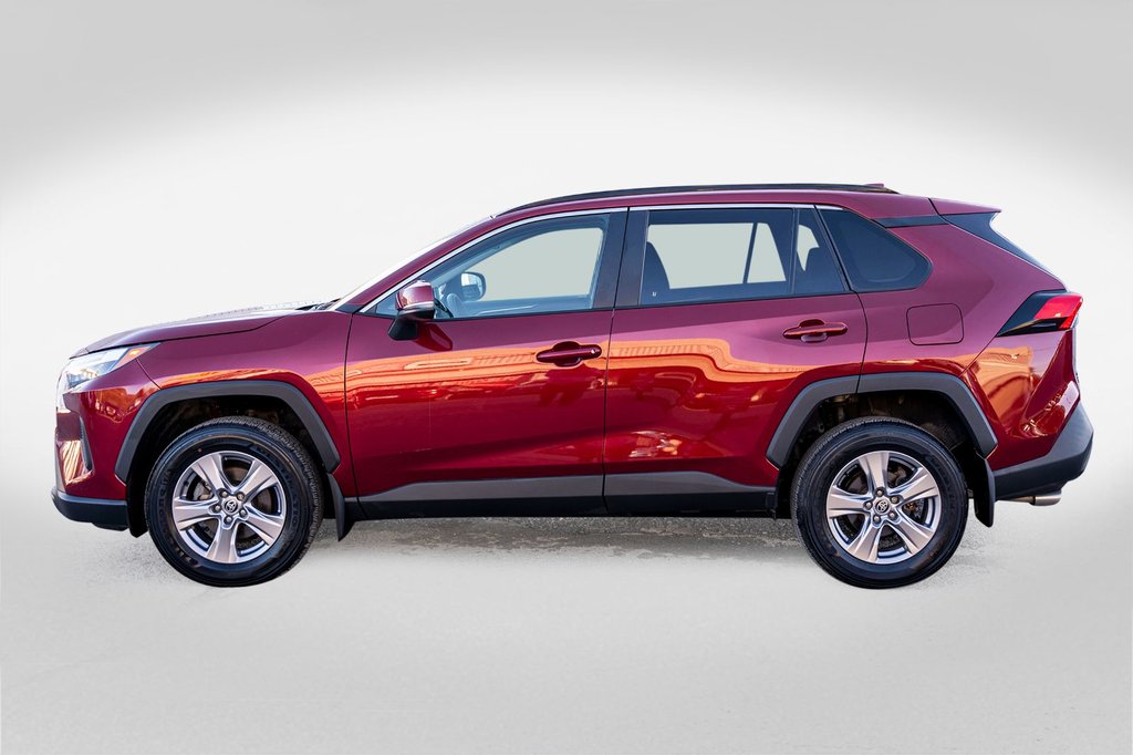 2023 Toyota RAV4 XLE AWD **JAMAIS ACCIDENTÉ** CARPLAY+CAMÉRA+MAG** in Charlemagne, Quebec - 3 - w1024h768px