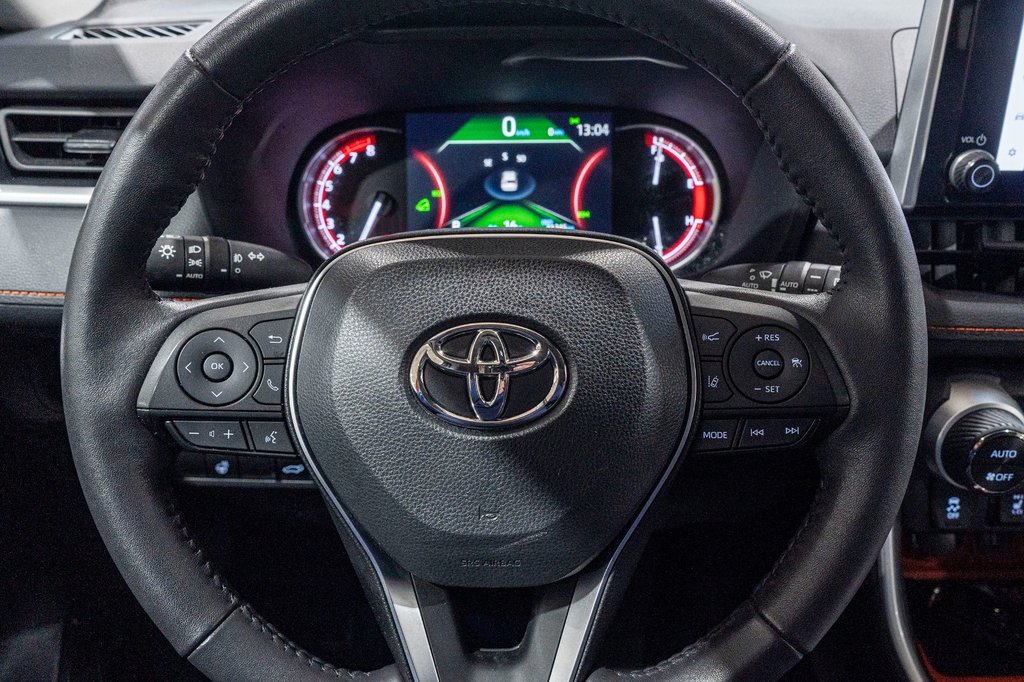 2023 Toyota RAV4 TRAIL **RARE**JAMAIS ACCIDENTÉ+CUIR+TOIT+19PO** in Charlemagne, Quebec - 9 - w1024h768px