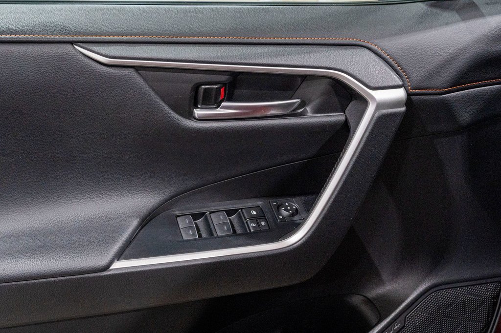 2023 Toyota RAV4 TRAIL **RARE**JAMAIS ACCIDENTÉ+CUIR+TOIT+19PO** in Charlemagne, Quebec - 22 - w1024h768px