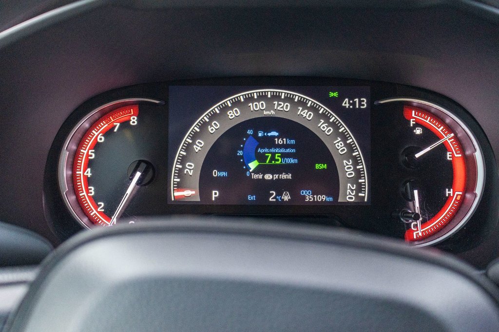 2023 Toyota RAV4 LE AWD **JAMAIS ACCIDENTÉ+CARPLAY+CAMÉRA** in Charlemagne, Quebec - 18 - w1024h768px