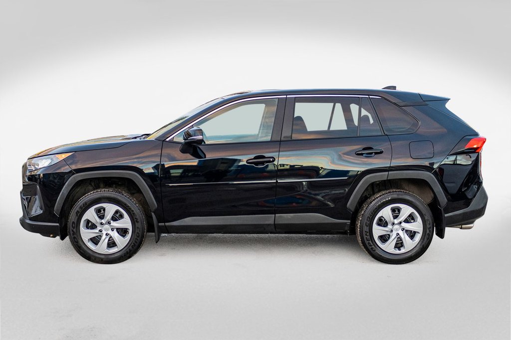 2023 Toyota RAV4 LE AWD **JAMAIS ACCIDENTÉ+CARPLAY+CAMÉRA** in Charlemagne, Quebec - 3 - w1024h768px