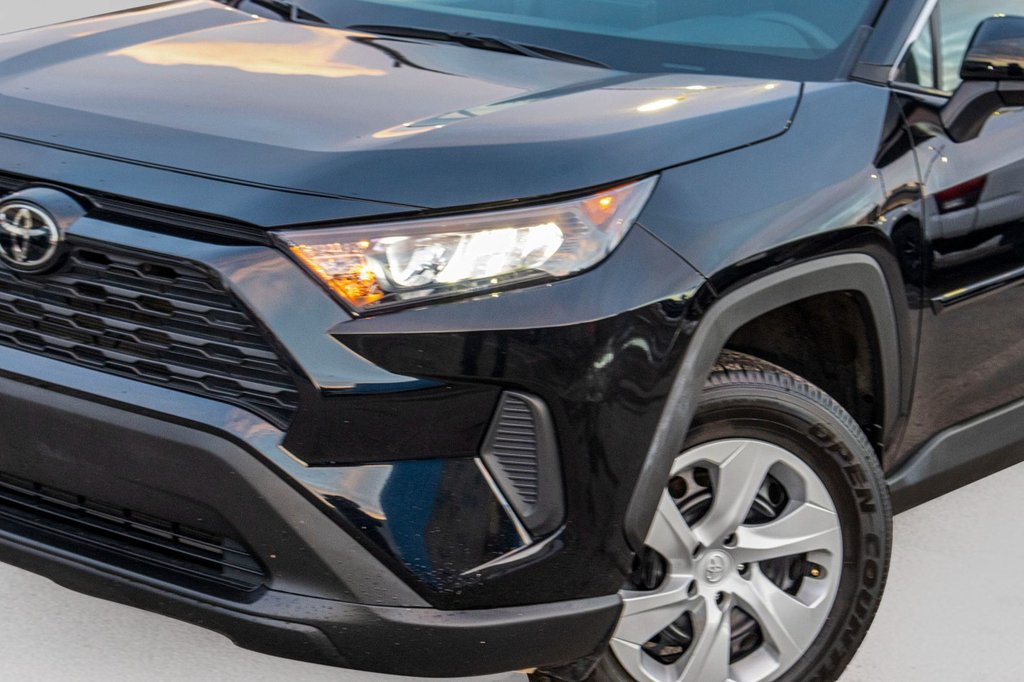 2023 Toyota RAV4 LE AWD **JAMAIS ACCIDENTÉ+CARPLAY+CAMÉRA** in Charlemagne, Quebec - 33 - w1024h768px
