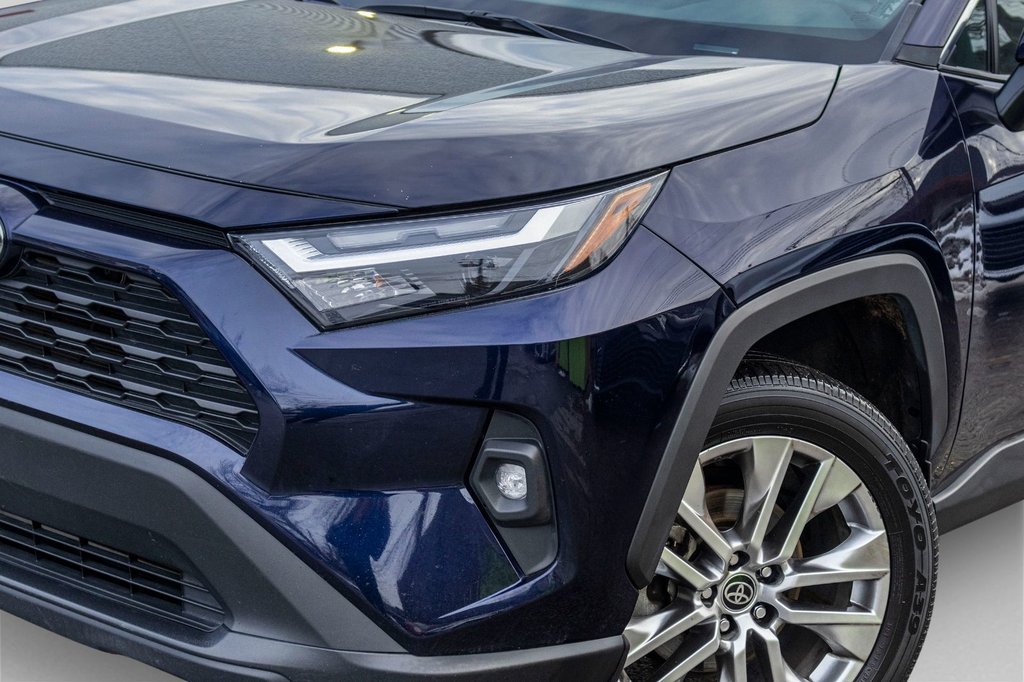 2023 Toyota RAV4 XLE PREMIUM **JAMAIS ACCIDENTÉ+CUIR+TOIT+19PO** in Charlemagne, Quebec - 37 - w1024h768px