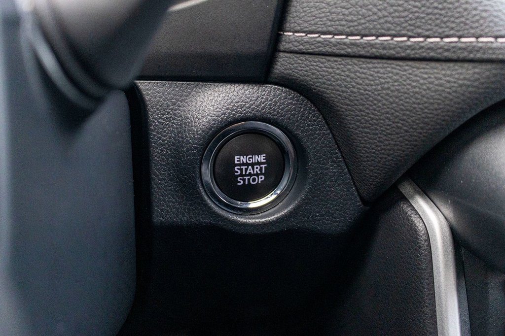 2023 Toyota RAV4 XLE PREMIUM **JAMAIS ACCIDENTÉ+CUIR+TOIT+19PO** in Charlemagne, Quebec - 22 - w1024h768px