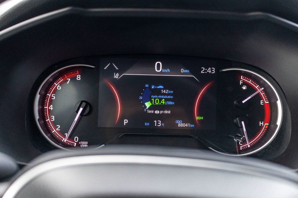 2023 Toyota RAV4 XLE PREMIUM **JAMAIS ACCIDENTÉ+CUIR+TOIT+19PO** in Charlemagne, Quebec - 19 - w1024h768px