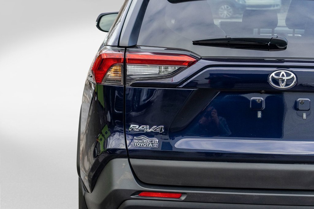 2023 Toyota RAV4 XLE PREMIUM **JAMAIS ACCIDENTÉ+CUIR+TOIT+19PO** in Charlemagne, Quebec - 34 - w1024h768px