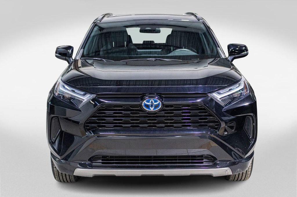 2023 Toyota RAV4 Hybride SE **JAMAIS ACCIDENTÉ+TOIT+CARPLAY+CAMÉRA+MAG** in Charlemagne, Quebec - 2 - w1024h768px