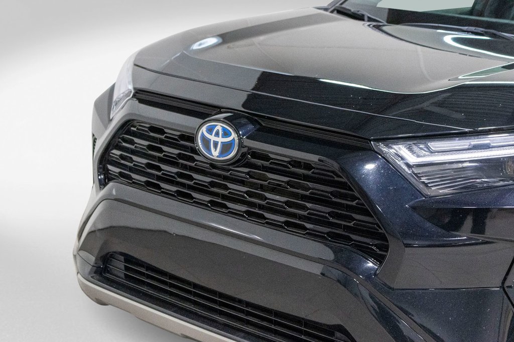 2023 Toyota RAV4 Hybride SE **JAMAIS ACCIDENTÉ+TOIT+CARPLAY+CAMÉRA+MAG** in Charlemagne, Quebec - 34 - w1024h768px