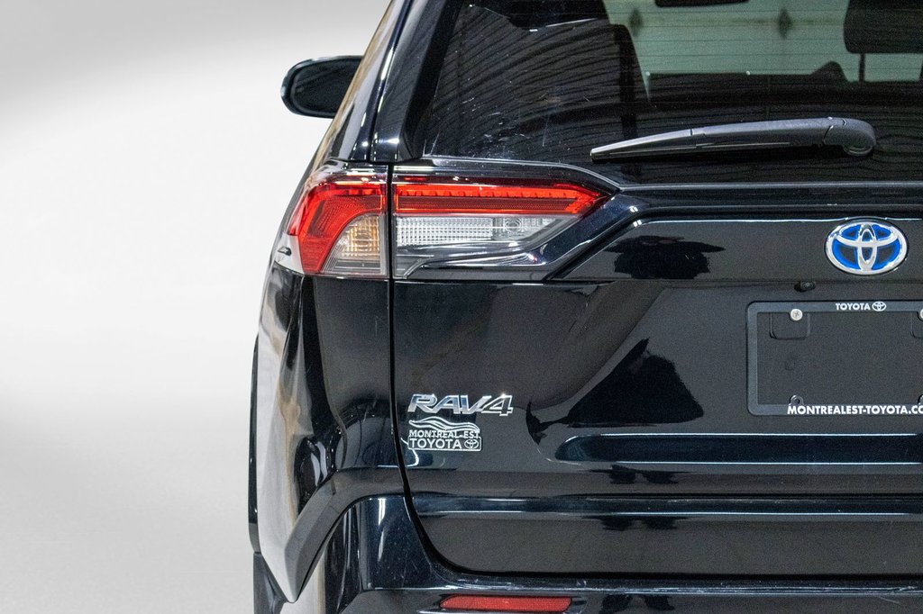 2023 Toyota RAV4 Hybride SE **JAMAIS ACCIDENTÉ+TOIT+CARPLAY+CAMÉRA+MAG** in Charlemagne, Quebec - 30 - w1024h768px