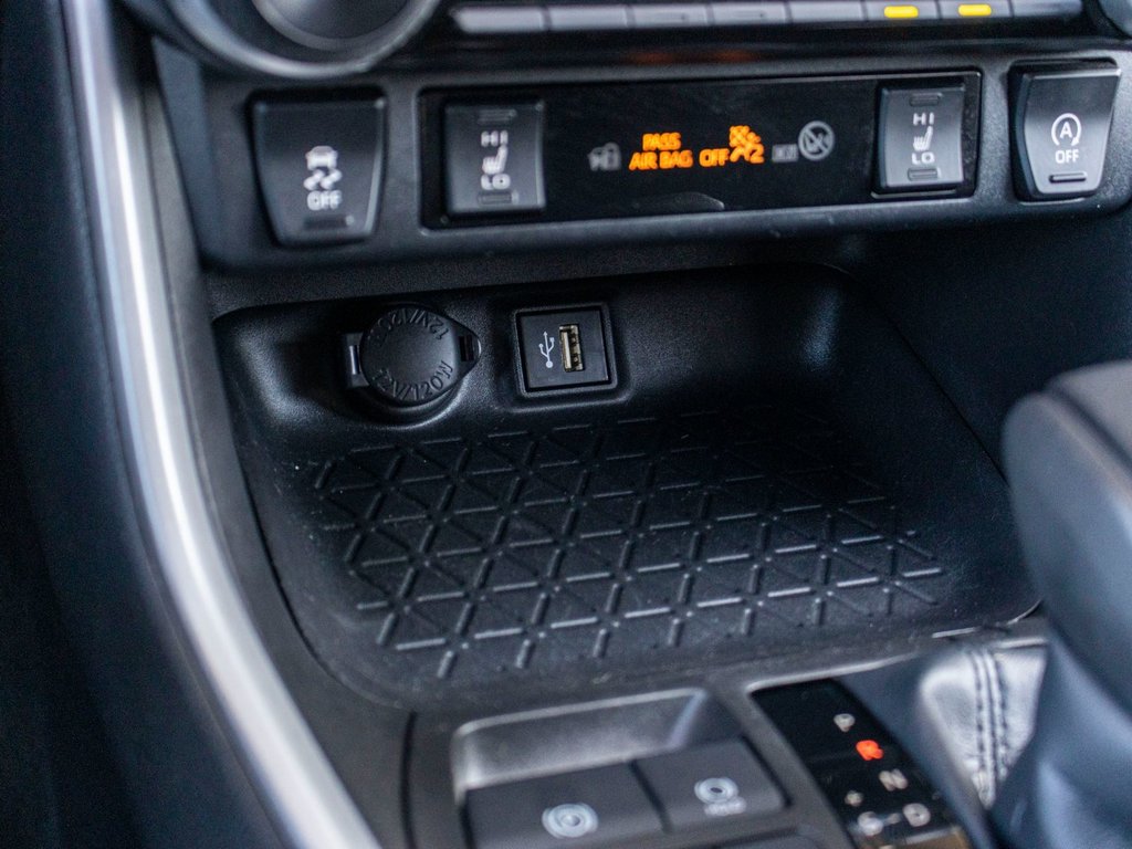 2023 Toyota RAV4 LE AWD**JAMAIS ACCIDENTÉ + SIÈGES AVANT CHAUFFANTS in Charlemagne, Quebec - 18 - w1024h768px