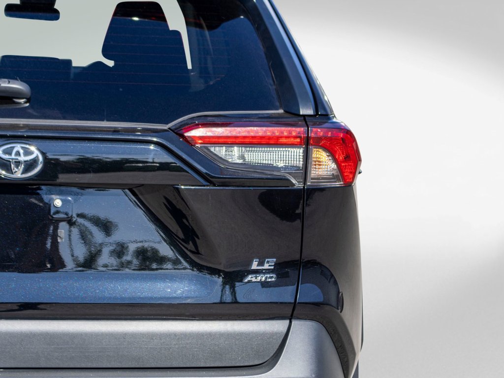 2023 Toyota RAV4 LE AWD**JAMAIS ACCIDENTÉ + SIÈGES AVANT CHAUFFANTS in Charlemagne, Quebec - 31 - w1024h768px