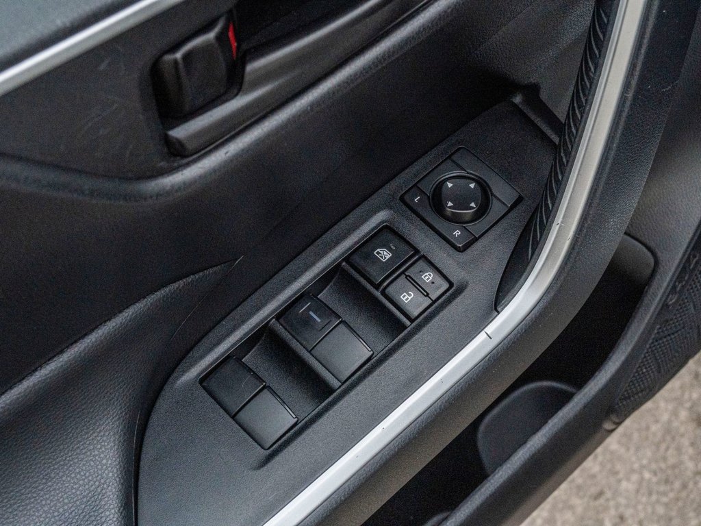 Toyota RAV4 LE AWD**JAMAIS ACCIDENTÉ + SIÈGES AVANT CHAUFFANTS 2023 à Saint-Jérôme, Québec - 23 - w1024h768px