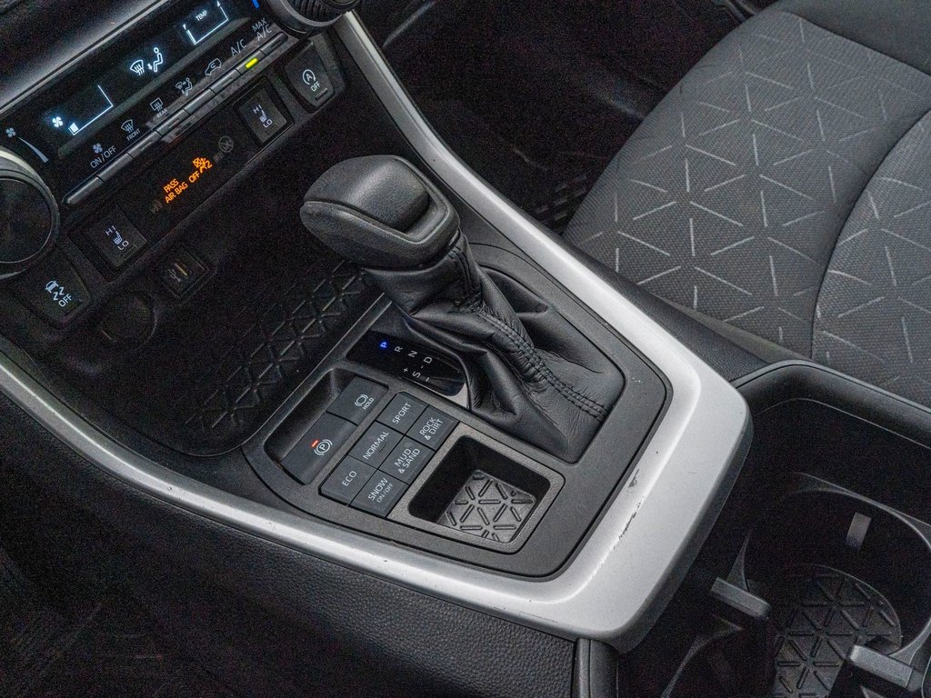 Toyota RAV4 LE AWD**JAMAIS ACCIDENTÉ + SIÈGES AVANT CHAUFFANTS 2023 à Saint-Jérôme, Québec - 13 - w1024h768px