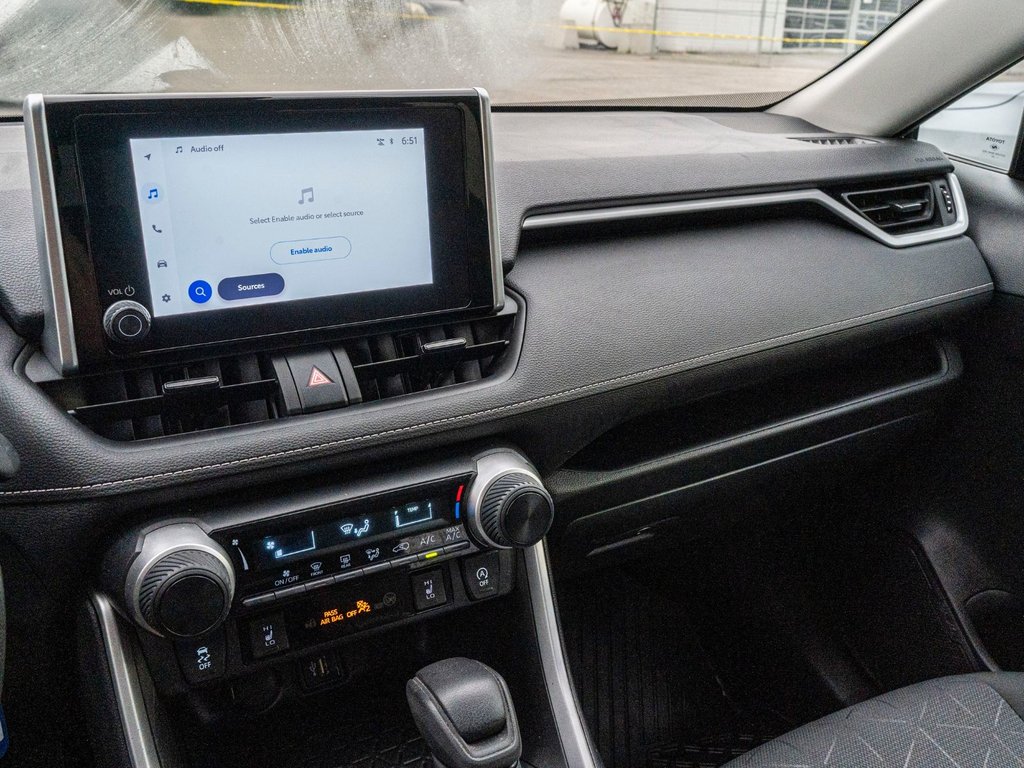 Toyota RAV4 LE AWD**JAMAIS ACCIDENTÉ + SIÈGES AVANT CHAUFFANTS 2023 à Saint-Jérôme, Québec - 12 - w1024h768px