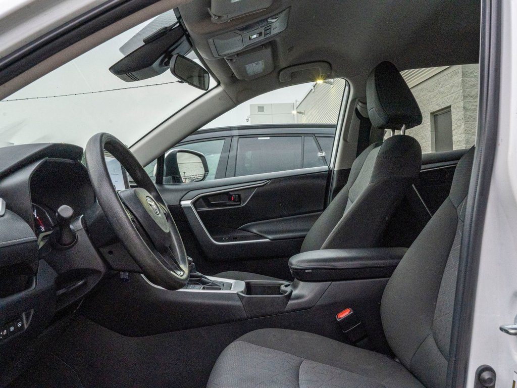 Toyota RAV4 LE AWD**JAMAIS ACCIDENTÉ + SIÈGES AVANT CHAUFFANTS 2023 à Saint-Jérôme, Québec - 20 - w1024h768px