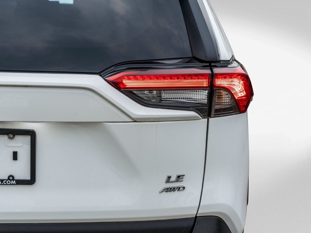 Toyota RAV4 LE AWD**JAMAIS ACCIDENTÉ + SIÈGES AVANT CHAUFFANTS 2023 à Saint-Jérôme, Québec - 27 - w1024h768px