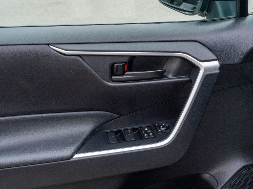 Toyota RAV4 LE AWD**JAMAIS ACCIDENTÉ + SIÈGES AVANT CHAUFFANTS 2023 à Saint-Jérôme, Québec - 22 - w1024h768px