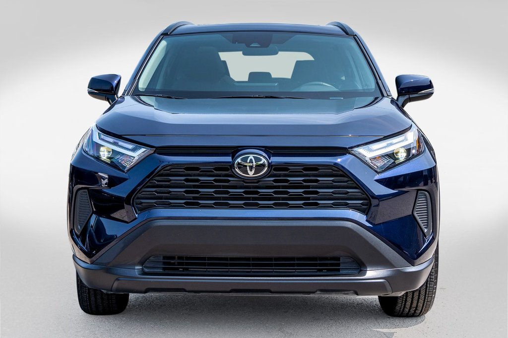 2024 Toyota RAV4 XLE AWD **JAMAIS ACCIDENTÉ+CARPLAY+CAMÉRA+MAG** in Charlemagne, Quebec - 2 - w1024h768px