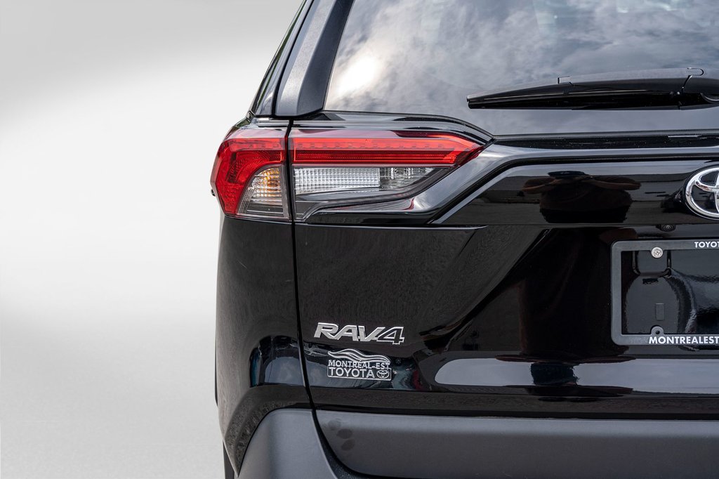 2024 Toyota RAV4 LE AWD **CARPLAY+ANDROID AUTO+CAMÉRA** in Charlemagne, Quebec - 25 - w1024h768px