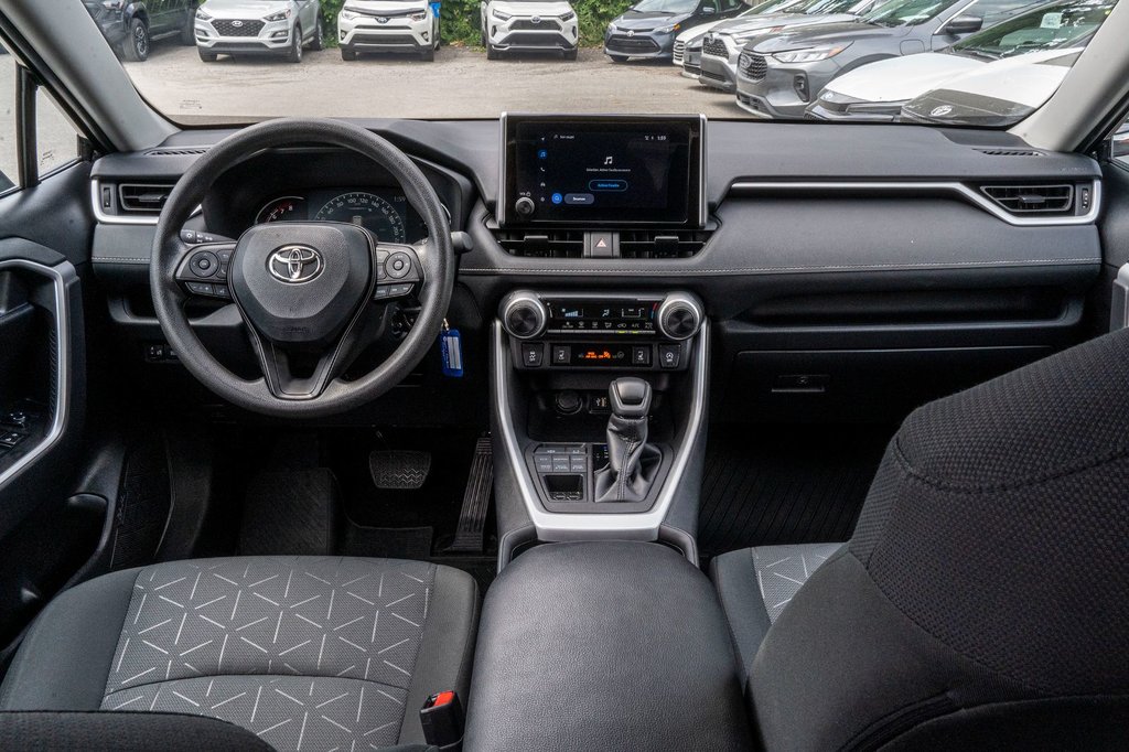 2024 Toyota RAV4 LE AWD **CARPLAY+ANDROID AUTO+CAMÉRA** in Charlemagne, Quebec - 19 - w1024h768px