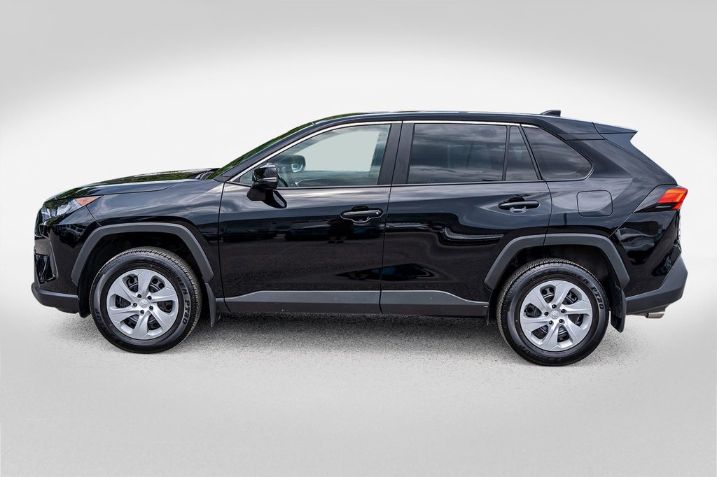 2024 Toyota RAV4 LE AWD **CARPLAY+ANDROID AUTO+CAMÉRA** in Charlemagne, Quebec - 3 - w1024h768px