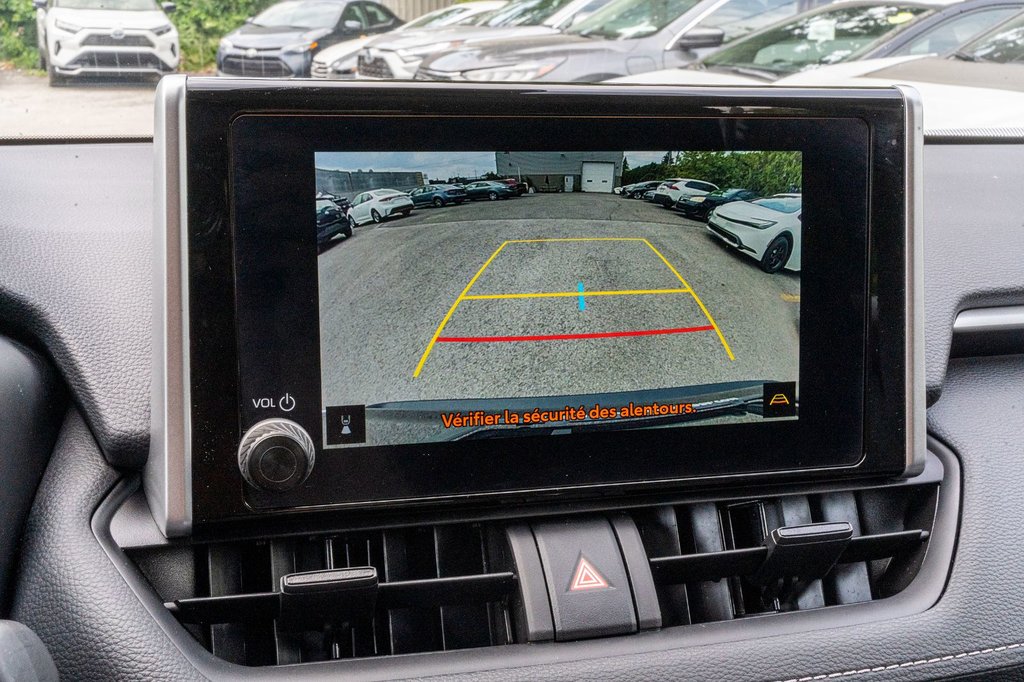 2024 Toyota RAV4 LE AWD **CARPLAY+ANDROID AUTO+CAMÉRA** in Charlemagne, Quebec - 15 - w1024h768px