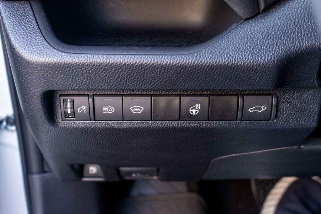2024 Toyota RAV4 Hybrid XLE in Charlemagne, Quebec - 23 - w1024h768px