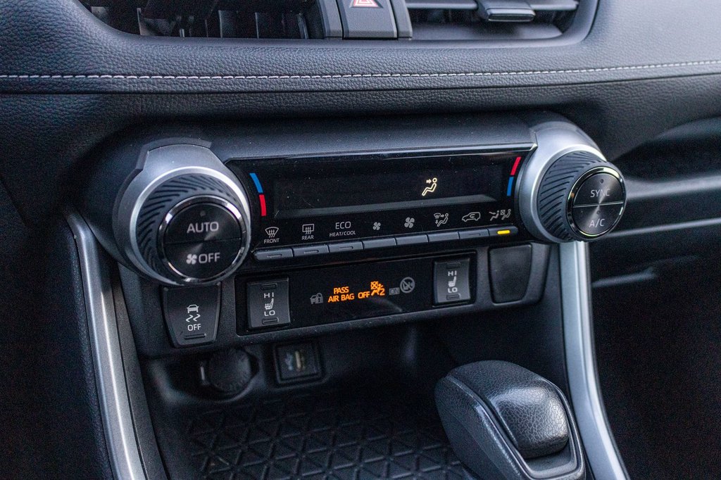 2024 Toyota RAV4 Hybrid XLE in Charlemagne, Quebec - 14 - w1024h768px