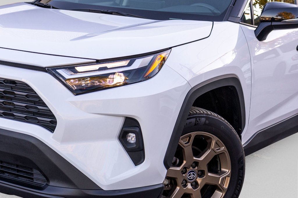 2024 Toyota RAV4 Hybrid XLE in Charlemagne, Quebec - 37 - w1024h768px