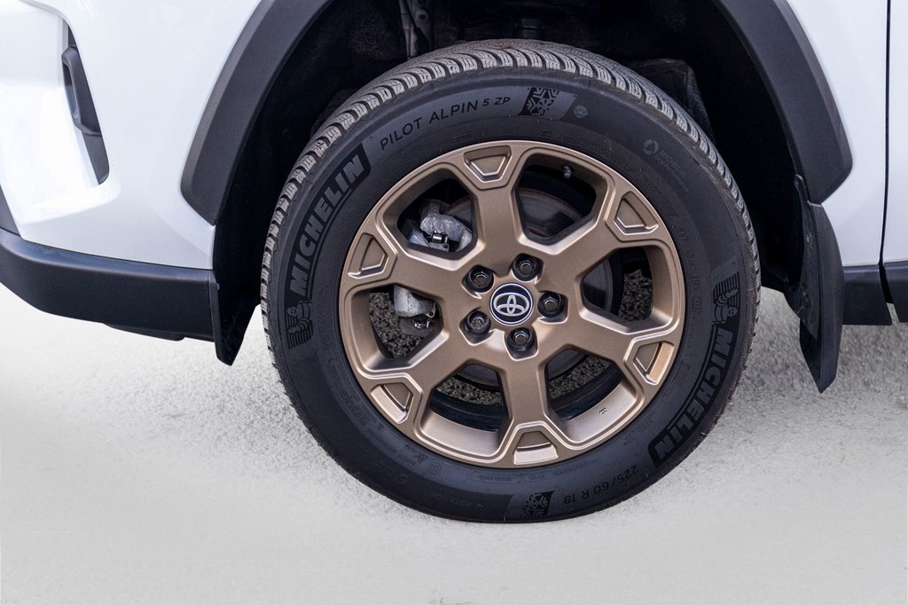 2024 Toyota RAV4 Hybrid XLE in Charlemagne, Quebec - 38 - w1024h768px