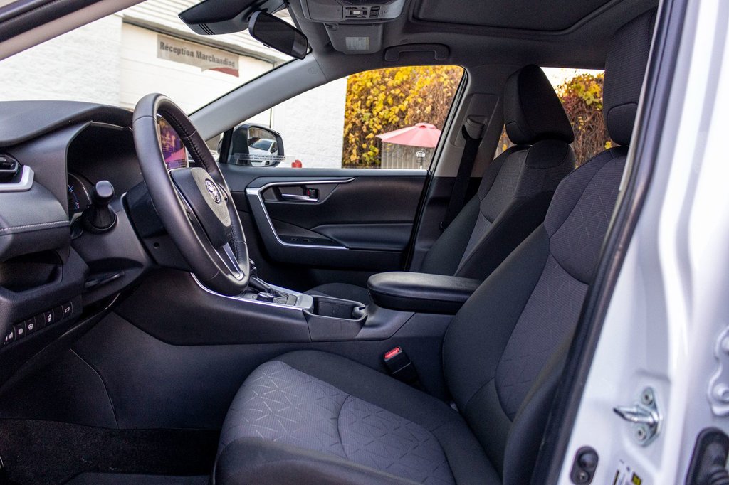 2024 Toyota RAV4 Hybrid XLE in Charlemagne, Quebec - 25 - w1024h768px