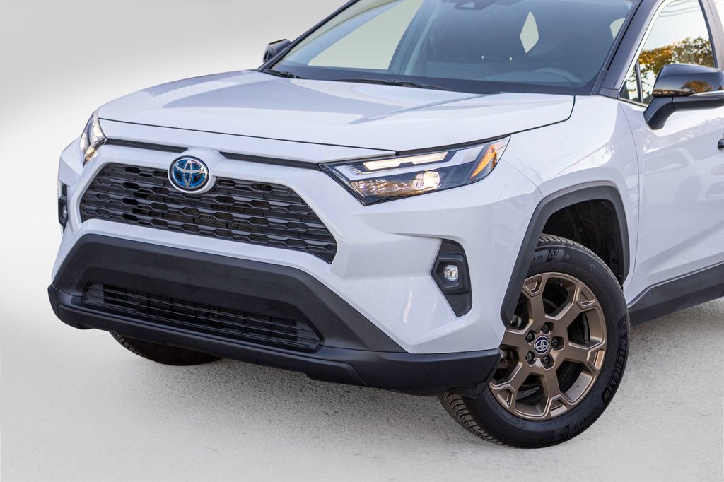 2024 Toyota RAV4 Hybrid XLE in Charlemagne, Quebec - 35 - w1024h768px