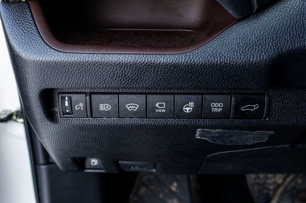 Toyota RAV4 Hybrid Limited 2024 à Charlemagne, Québec - 22 - w1024h768px
