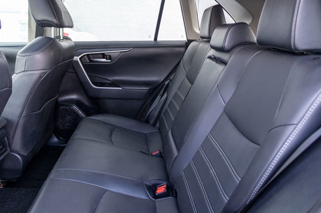 Toyota RAV4 Hybrid Limited 2024 à Charlemagne, Québec - 32 - w1024h768px