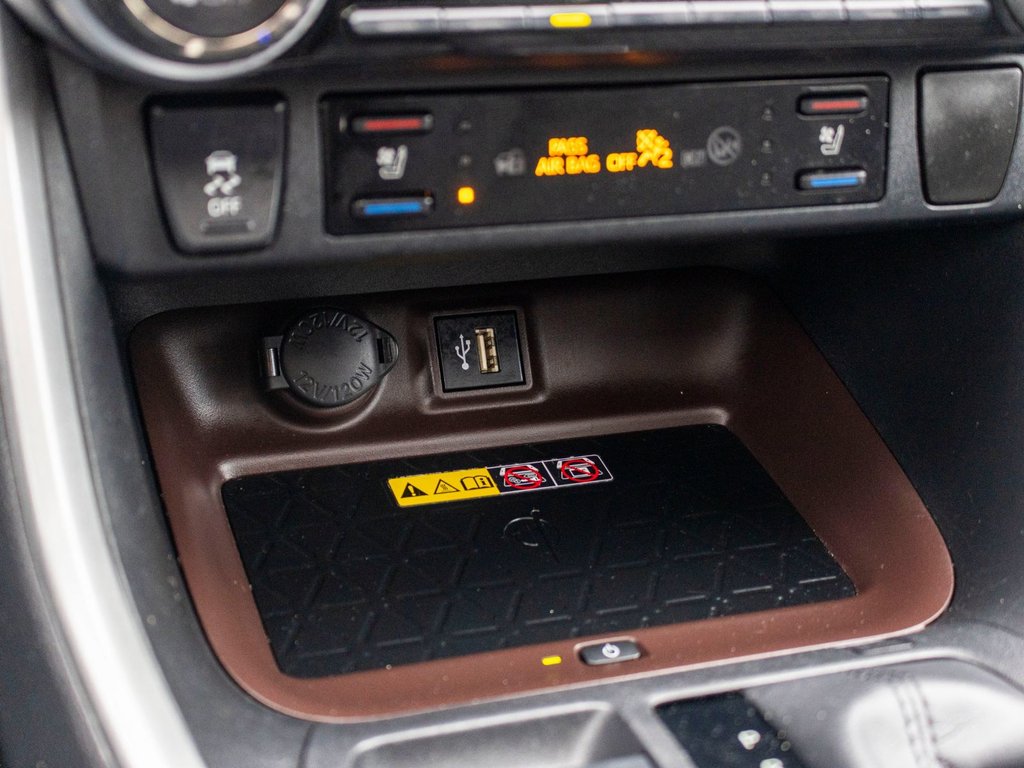 2024 Toyota RAV4 Limited in Charlemagne, Quebec - 16 - w1024h768px
