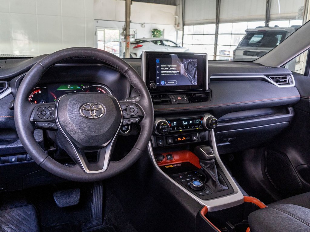 2024 Toyota RAV4 TRAIL **AUCUN CARFAX**TOIT+CUIR+19PO+CARPLAY** in Saint-Jérôme, Quebec - 6 - w1024h768px