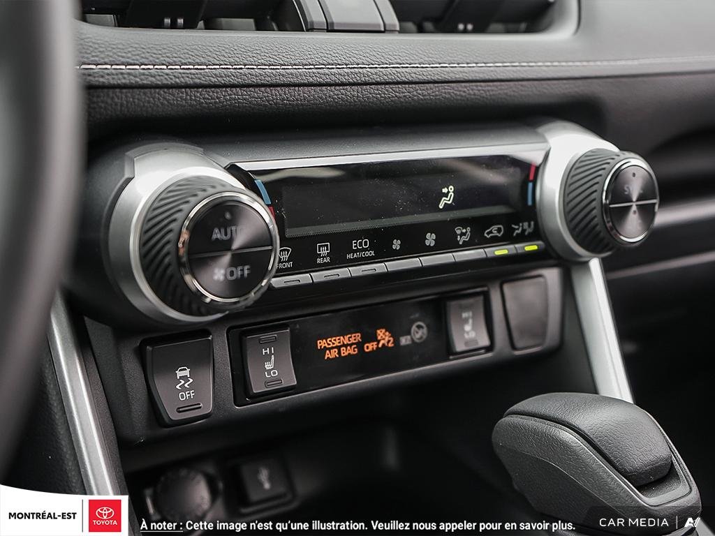 2025 Toyota RAV4 XLE in Charlemagne, Quebec - 18 - w1024h768px