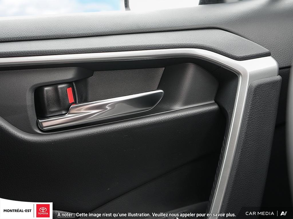 2025 Toyota RAV4 XLE in Charlemagne, Quebec - 12 - w1024h768px