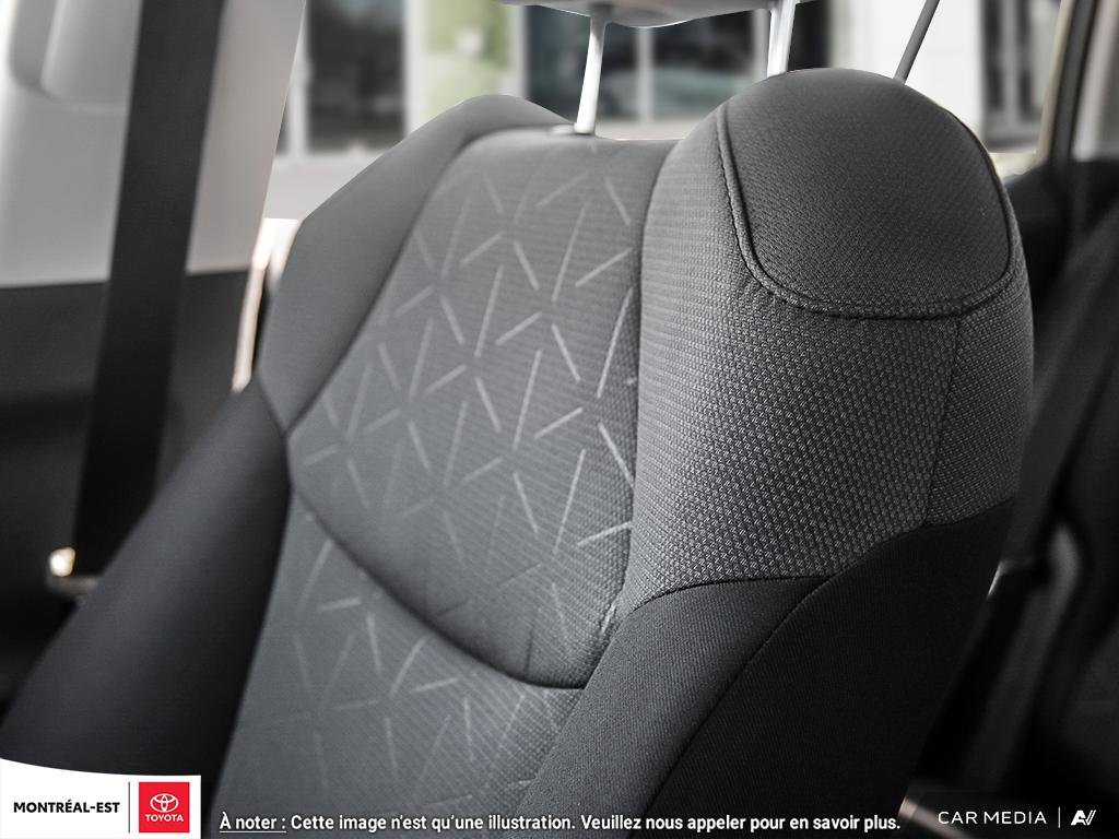 2025 Toyota RAV4 XLE in Charlemagne, Quebec - 17 - w1024h768px