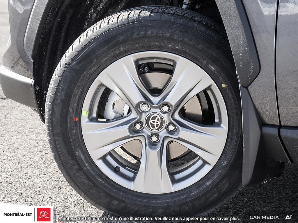 2025 Toyota RAV4 XLE in Charlemagne, Quebec - 8 - w1024h768px