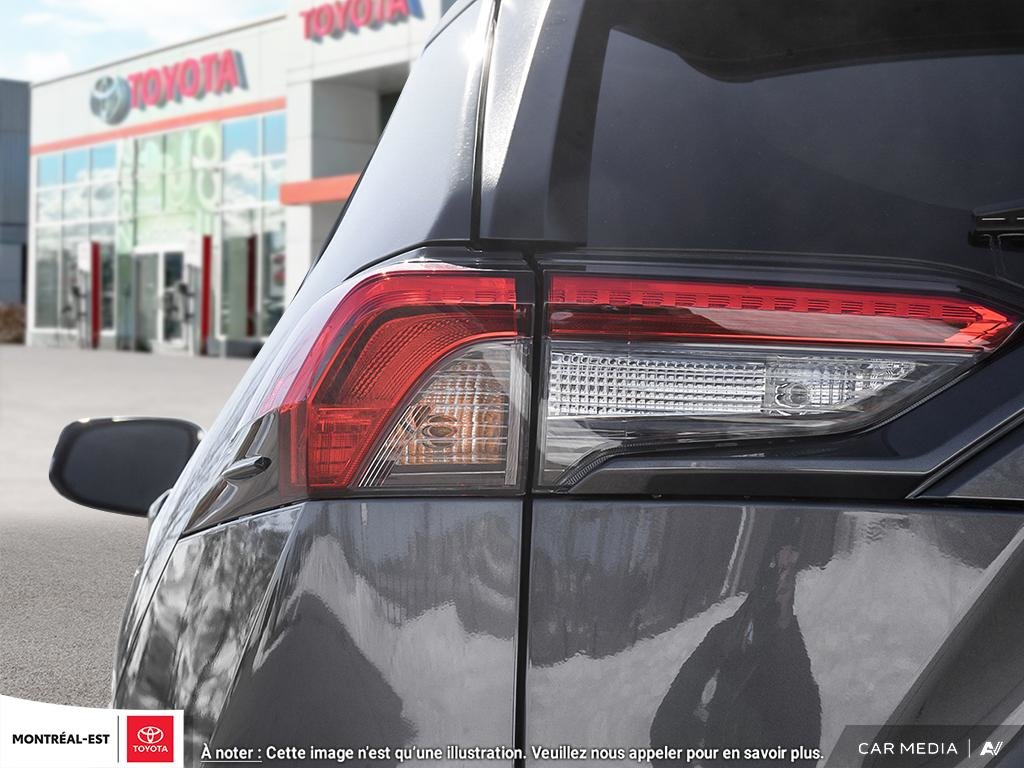 2025 Toyota RAV4 XLE in Charlemagne, Quebec - 11 - w1024h768px