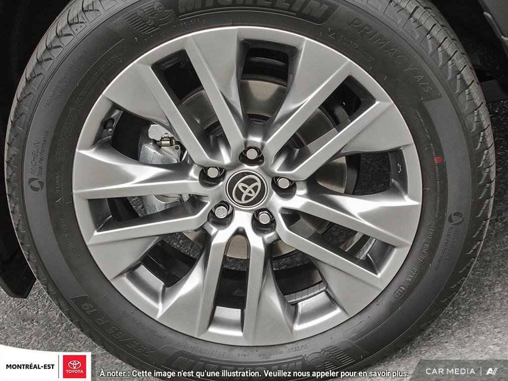 Toyota RAV4 XLE PREMIUM 2025 à Charlemagne, Québec - 7 - w1024h768px