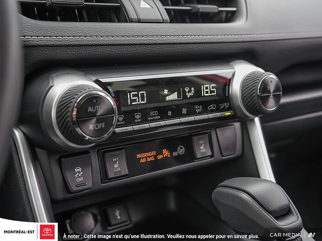 2025 Toyota RAV4 XLE in Charlemagne, Quebec - 18 - w1024h768px