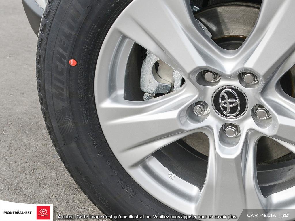 Toyota RAV4 XLE 2025 à Charlemagne, Québec - 8 - w1024h768px