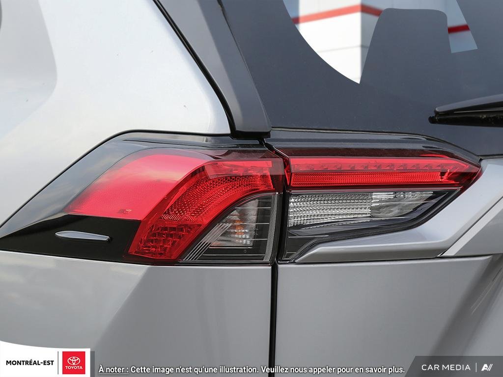 2025 Toyota RAV4 XLE in Charlemagne, Quebec - 10 - w1024h768px
